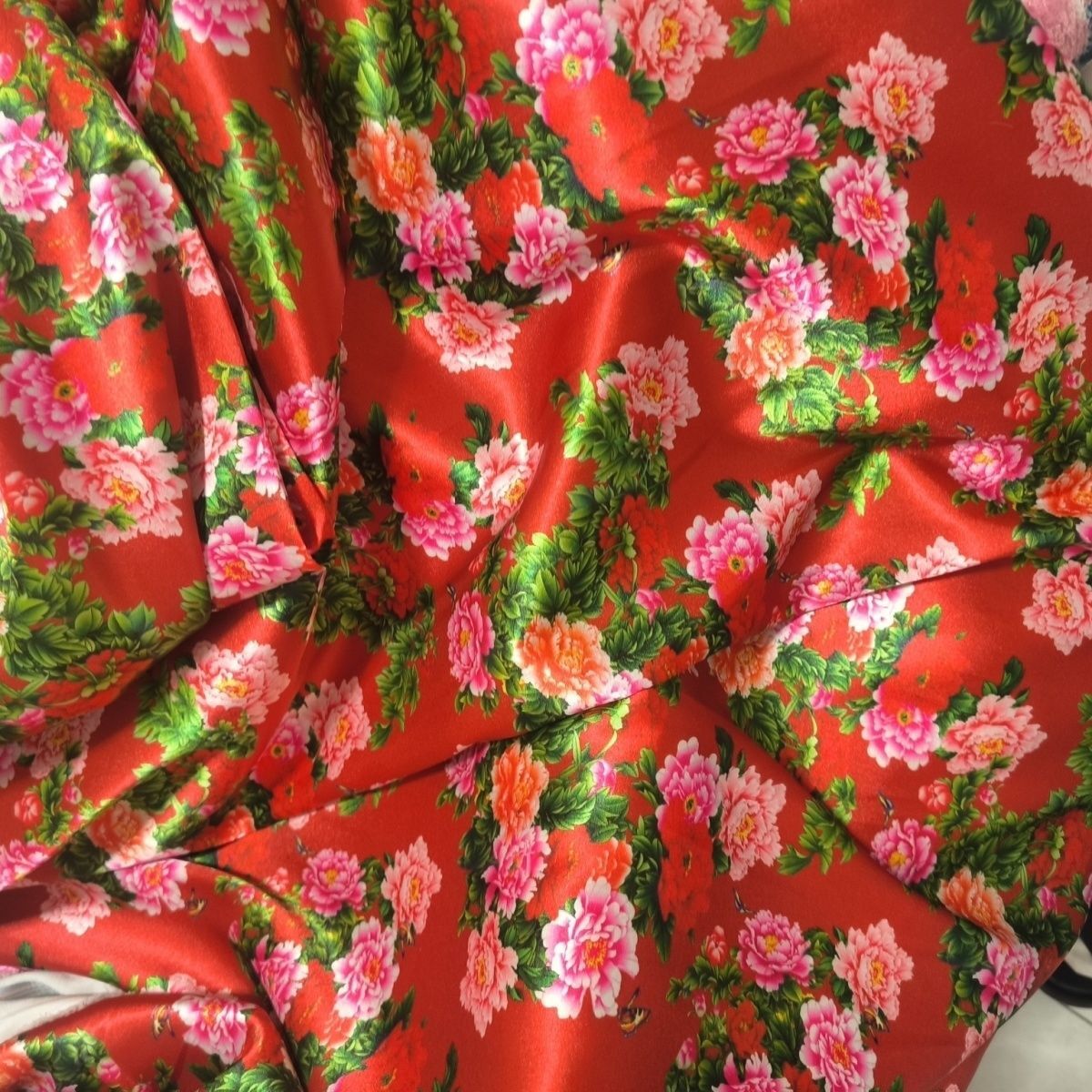 Sewing In Textile - Ацетатная атласная ткань с цветочным принтом,